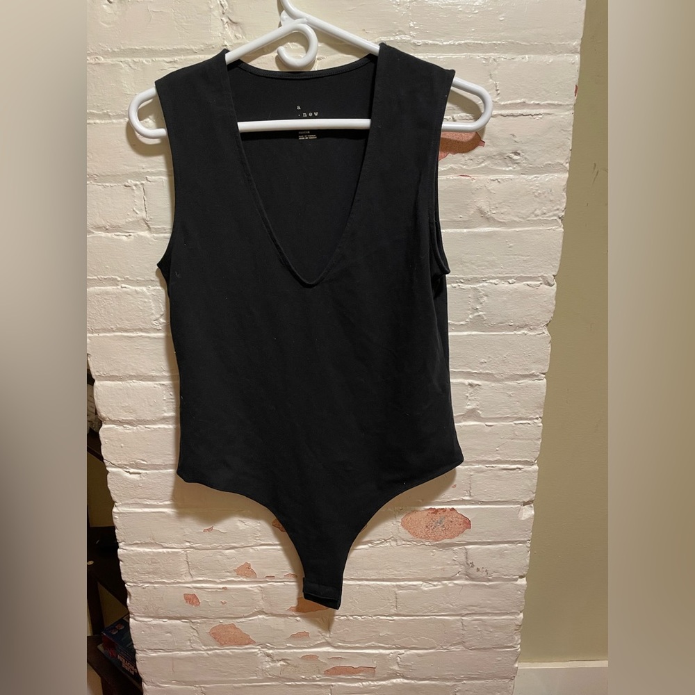 Black top size medium